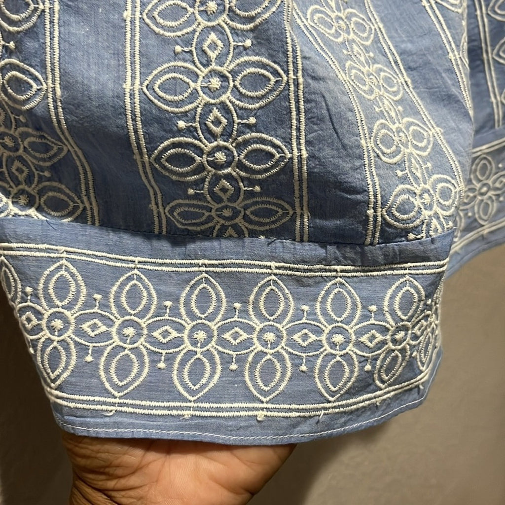 Ann Taylor Loft blouse with bows at shoulders. Blue and white Size Small summer