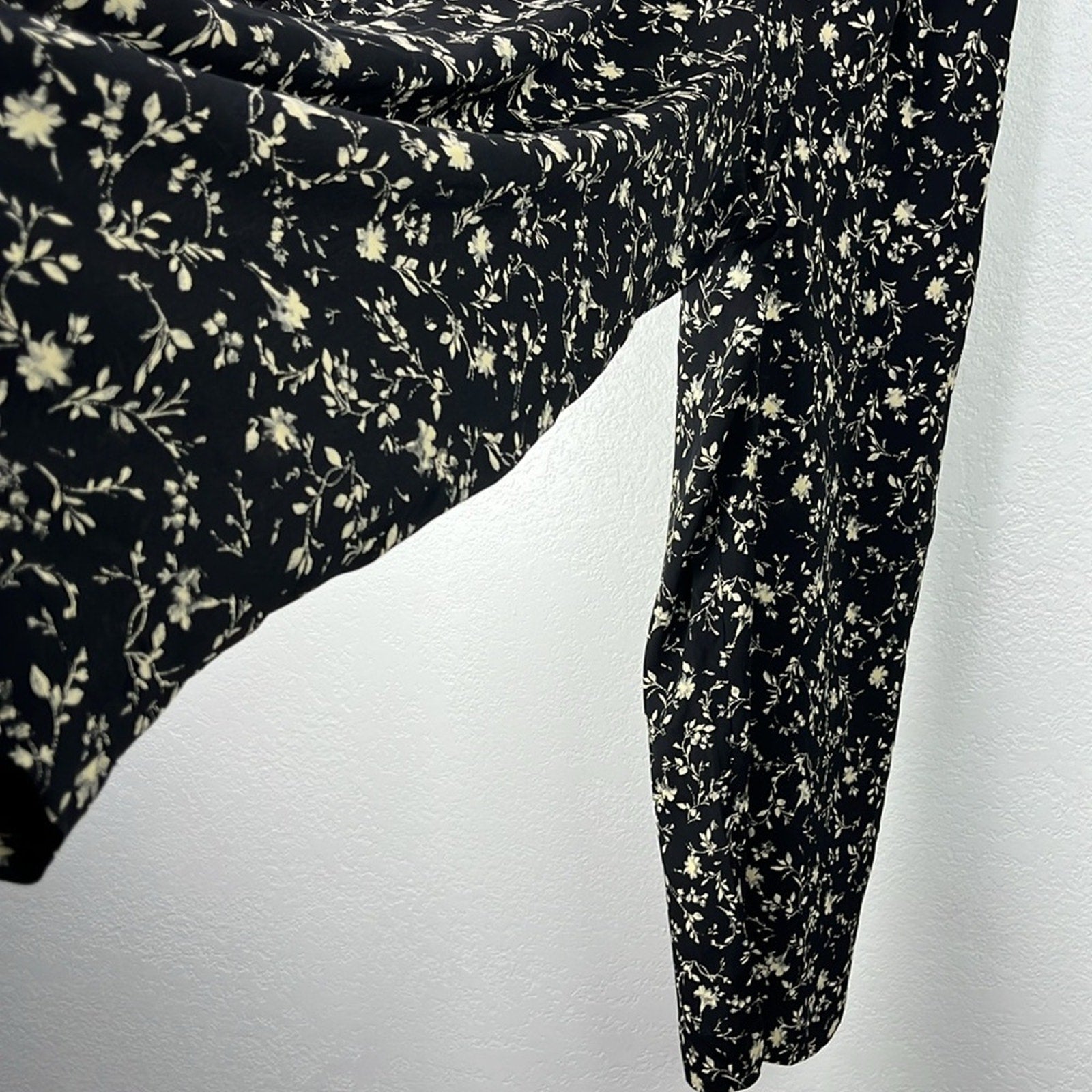 Vintage Street Wear Carole Little Wide Leg Pants Womens 10 Black Floral Print