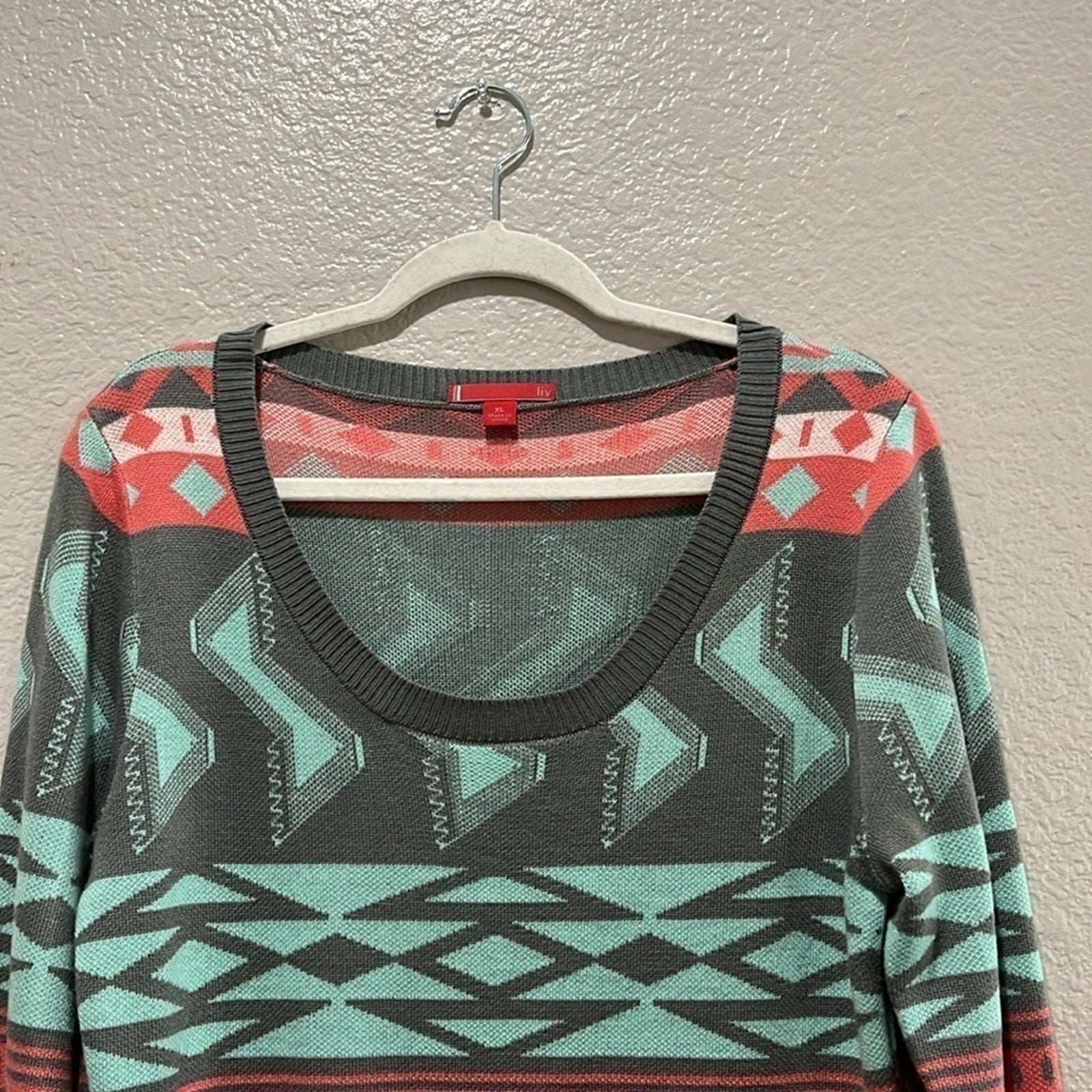 LIV Sweater Dress Size XL Gray Pink Geometric Abstract Print Straight Cut