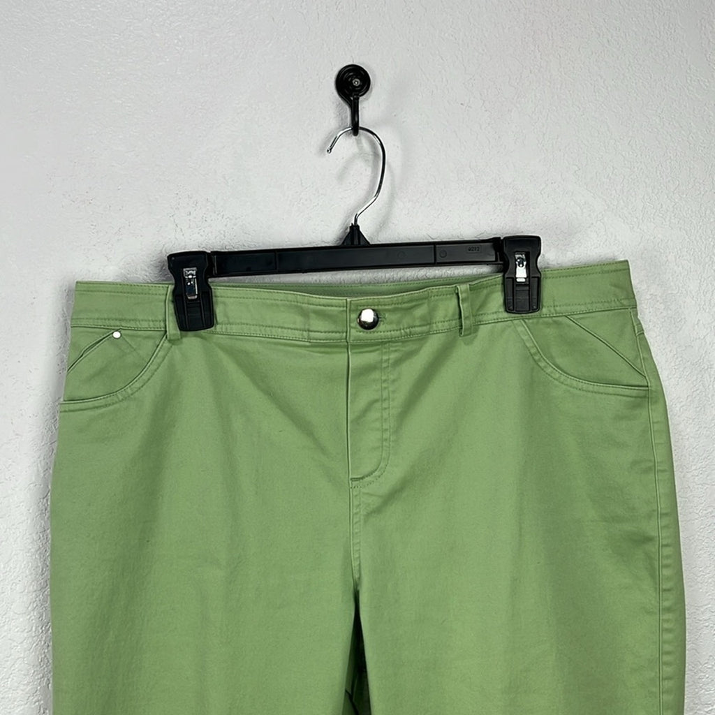 Crown & Ivy Women’s Light Green Trousers Slip On Sz 14 Career Office Core Chic