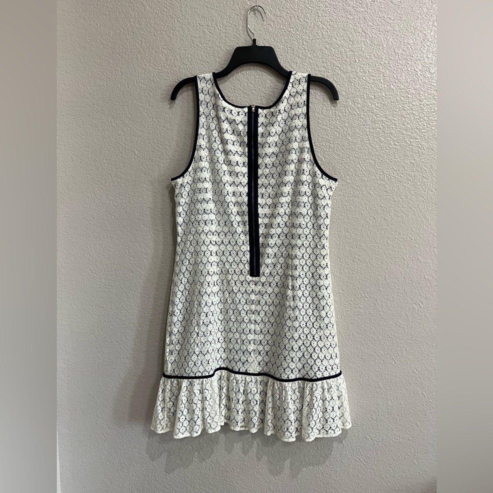 J. Taylor Navy Cream Striped Dress Sz 16 Lace Crochet Pleated Hem Nautical