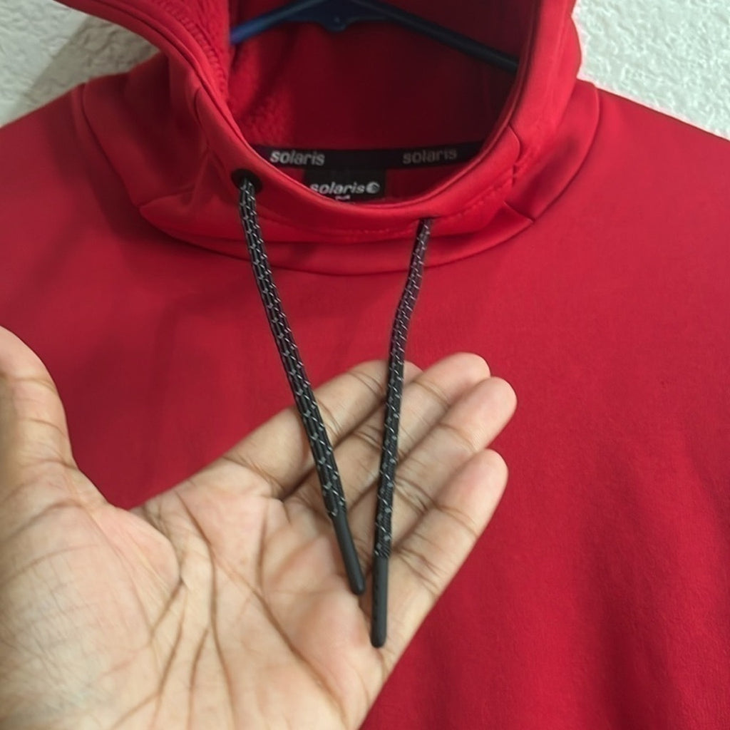 Solaris Men’s Pullover Red Hoodie Size M Slim Kangaroo pocket