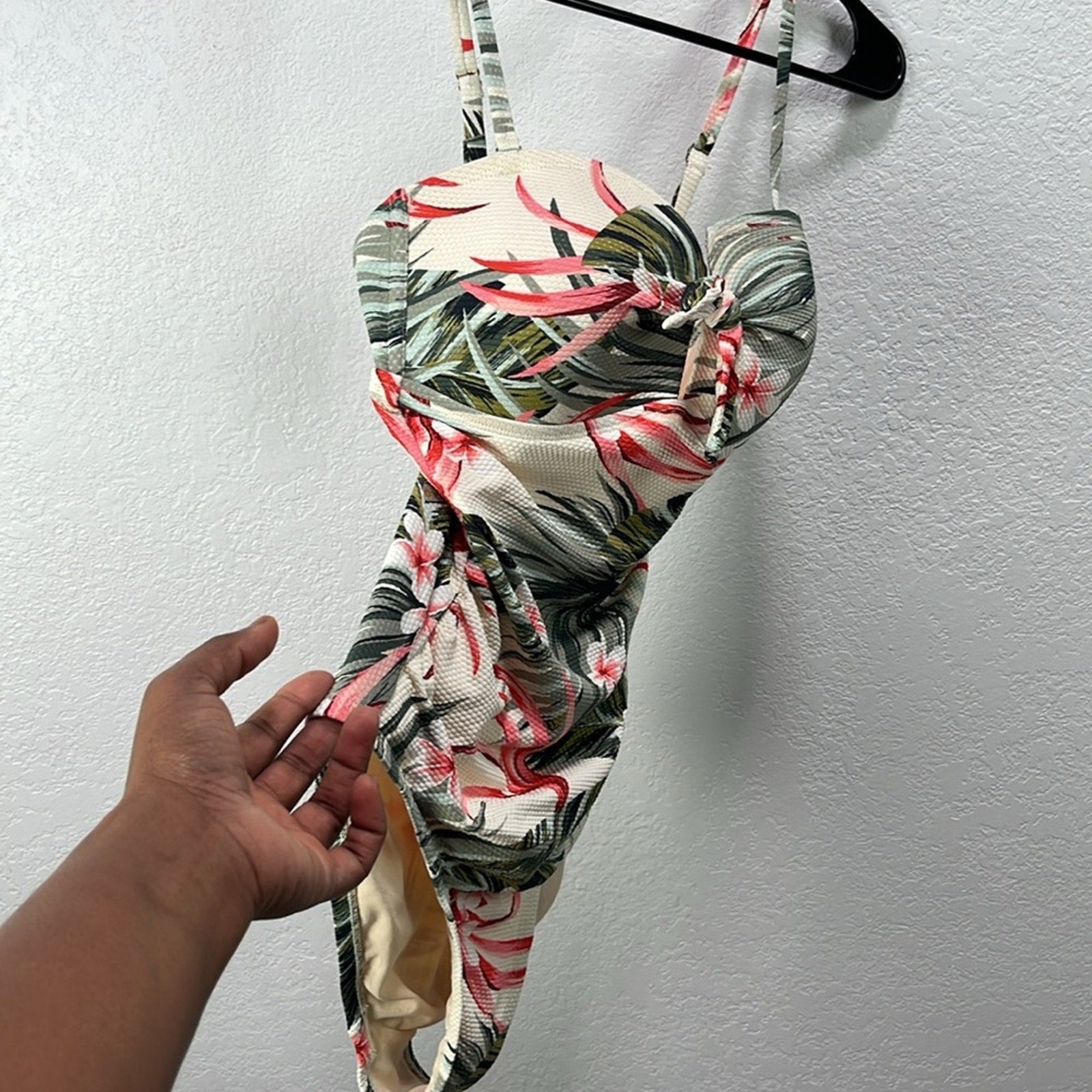 Kona Sol Women's Bandeau Pique High Coverage One Piece Swimsuit Floral Size M