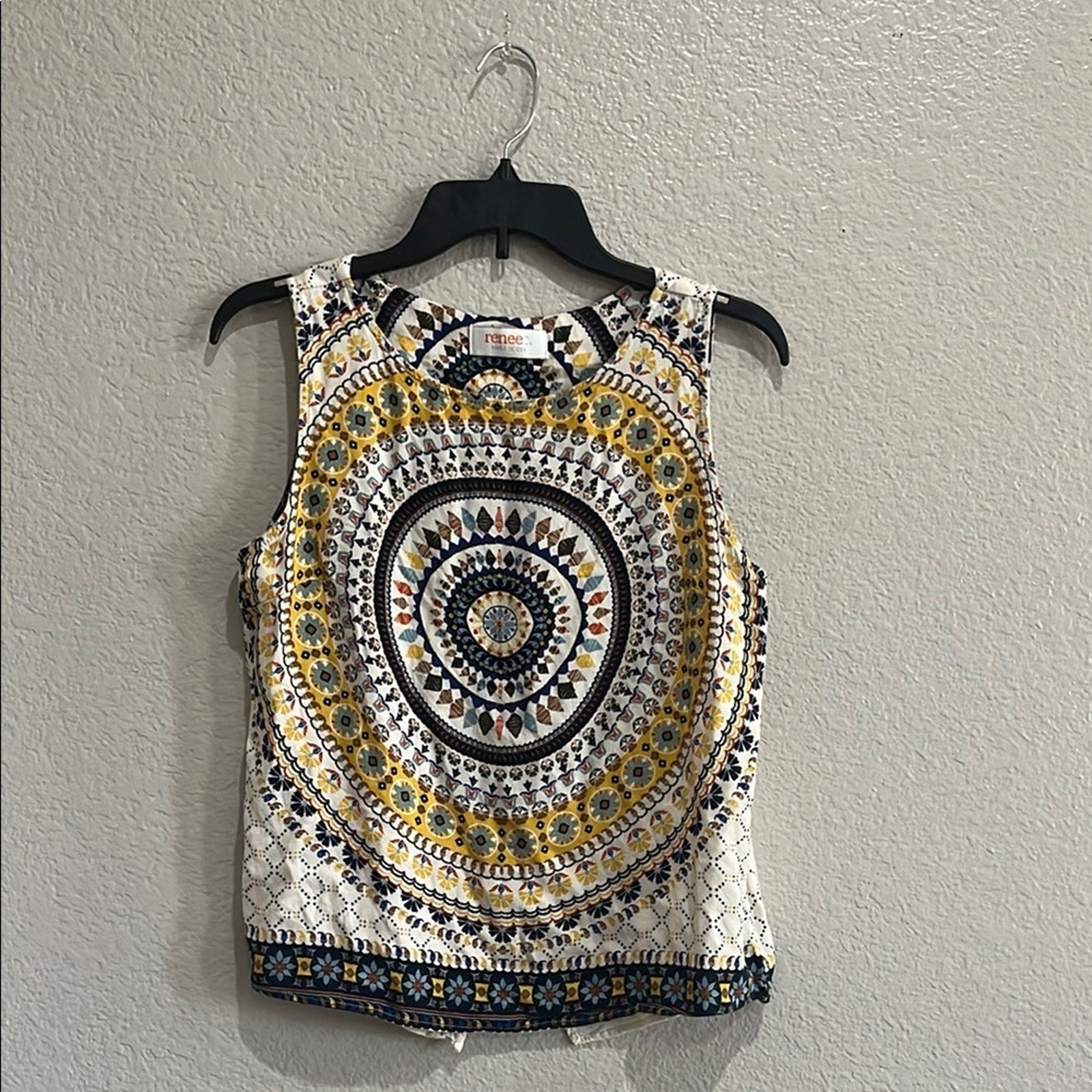 Renee C. Women’s Blue Cream Geometric Fitted Sleeveless Top Sz M Summer Wear