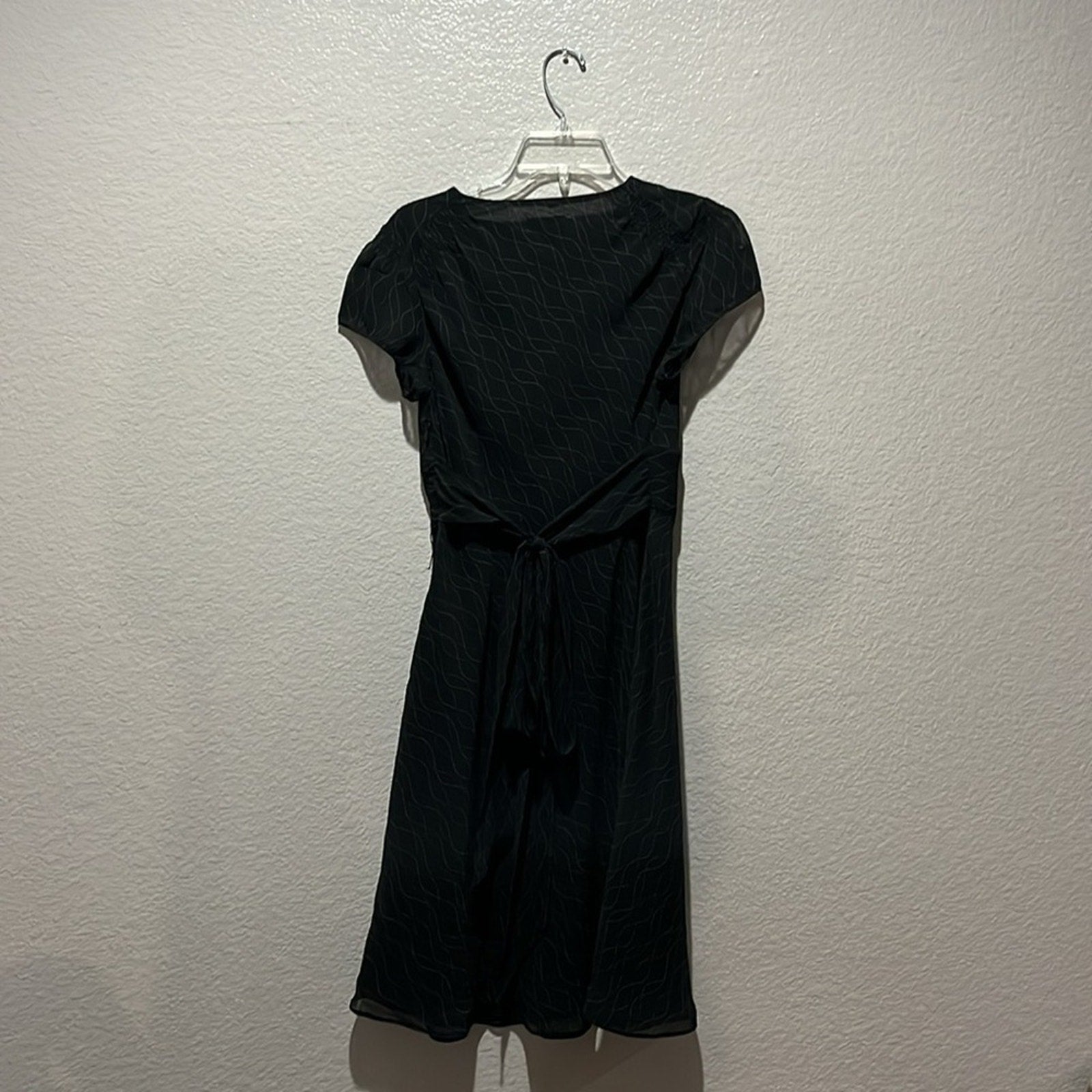 Ann Taylor LOFT Black Dress Midi Geometric Print Flowy with Belt Size 4
