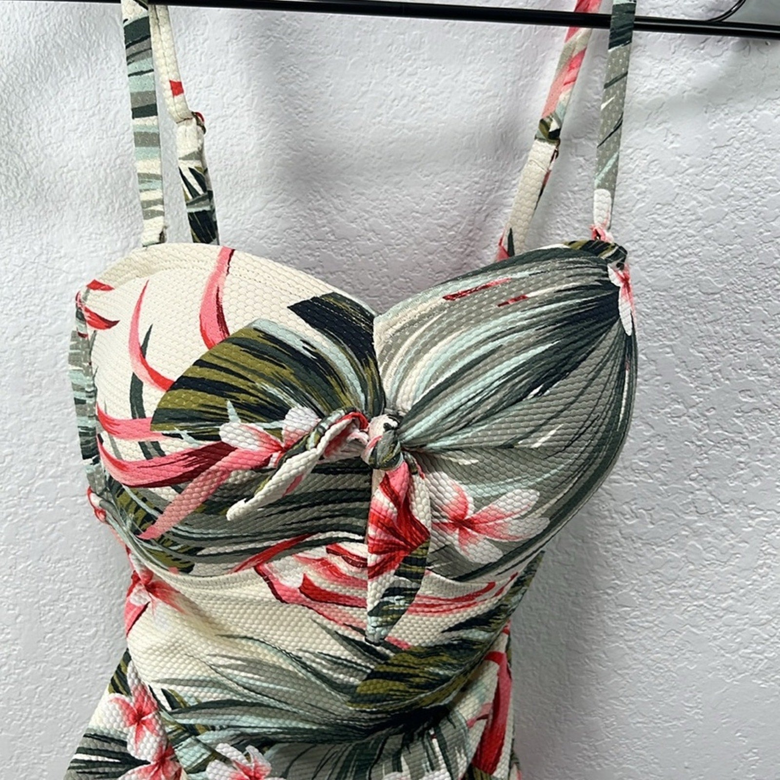Kona Sol Women's Bandeau Pique High Coverage One Piece Swimsuit Floral Size M