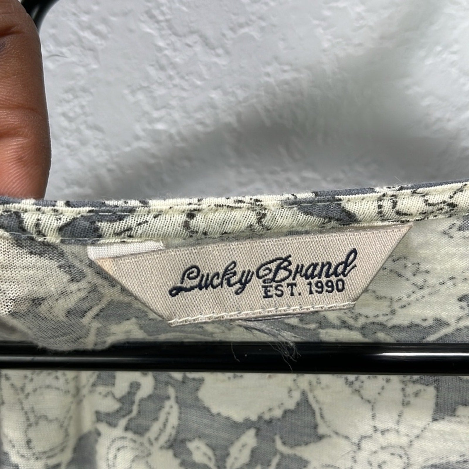 Lucky Brand Boho Grey Print Top Black Tan Split Neck 3/4 Sleeve Size 1X Boho