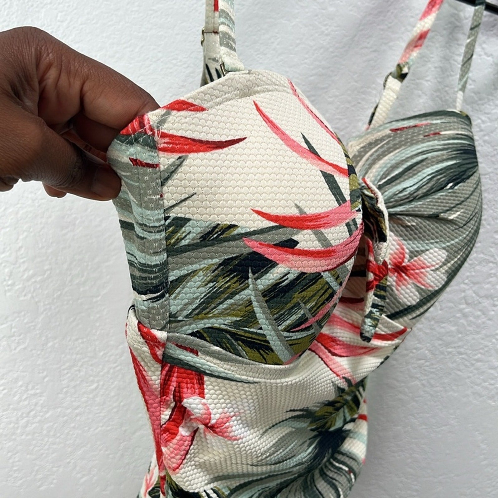 Kona Sol Women's Bandeau Pique High Coverage One Piece Swimsuit Floral Size M