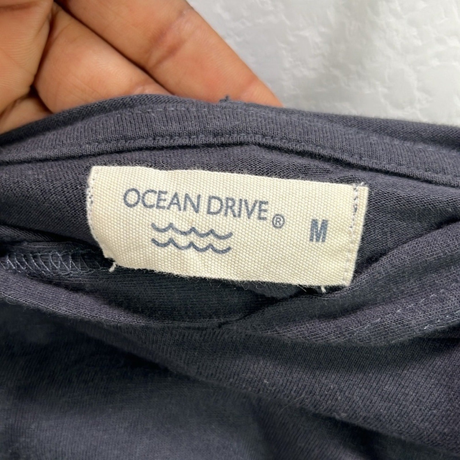 Ocean Drive Women’s Charcoal Cropped Hoodie Miami Beach FL  Sz M Beachy Summer