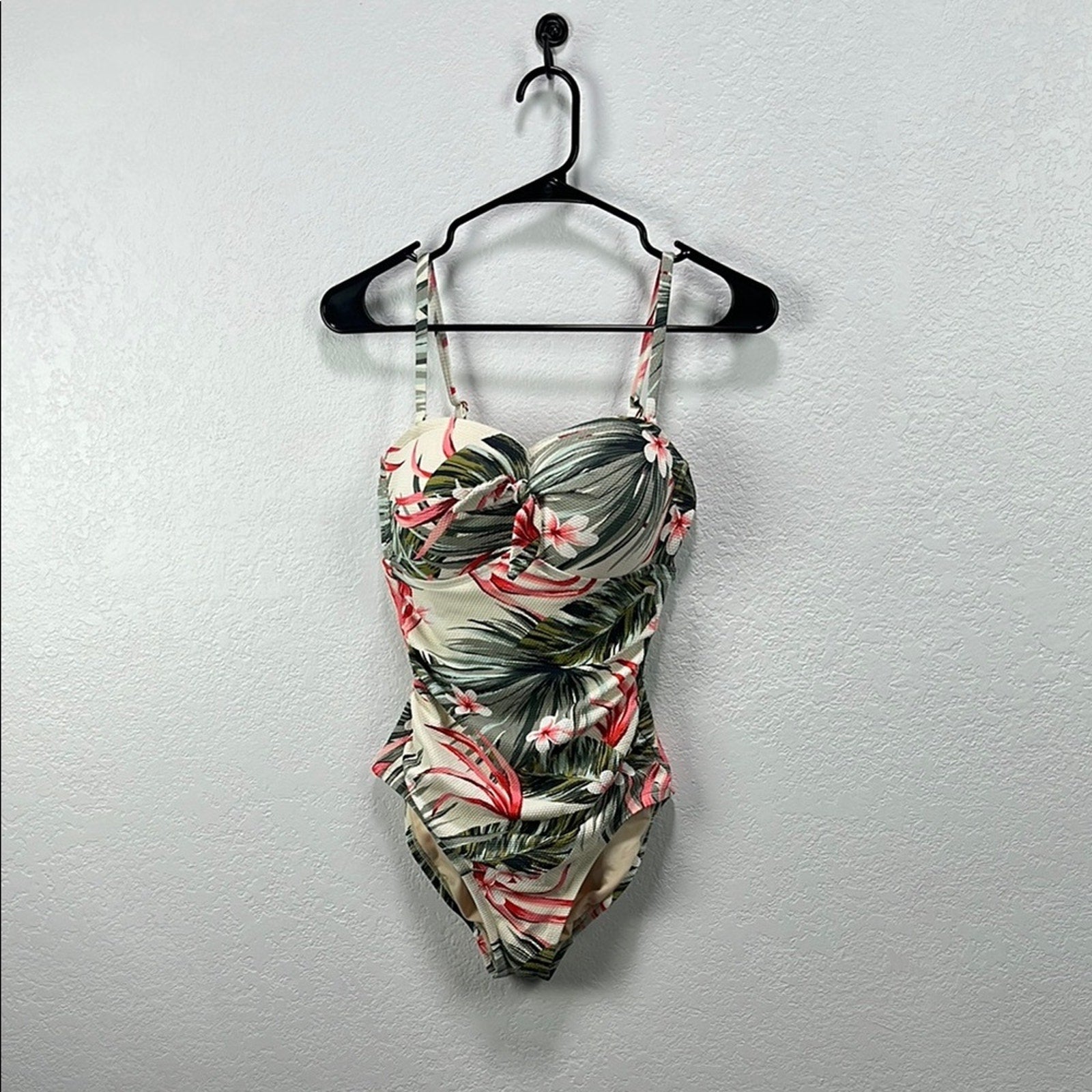 Kona Sol Women's Bandeau Pique High Coverage One Piece Swimsuit Floral Size M