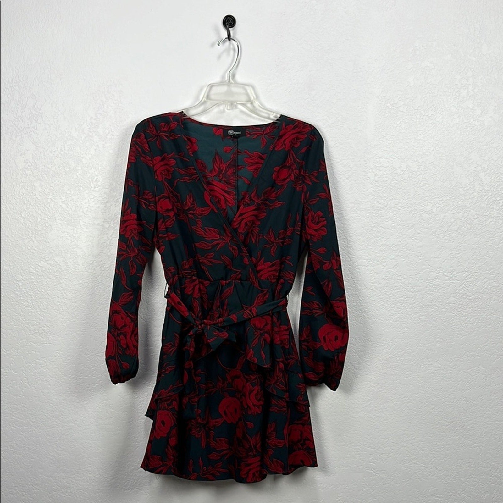 Women’s Black Red Floral  Mini Dress With Belt Long Sleeves Ruffled Sz L Witchy