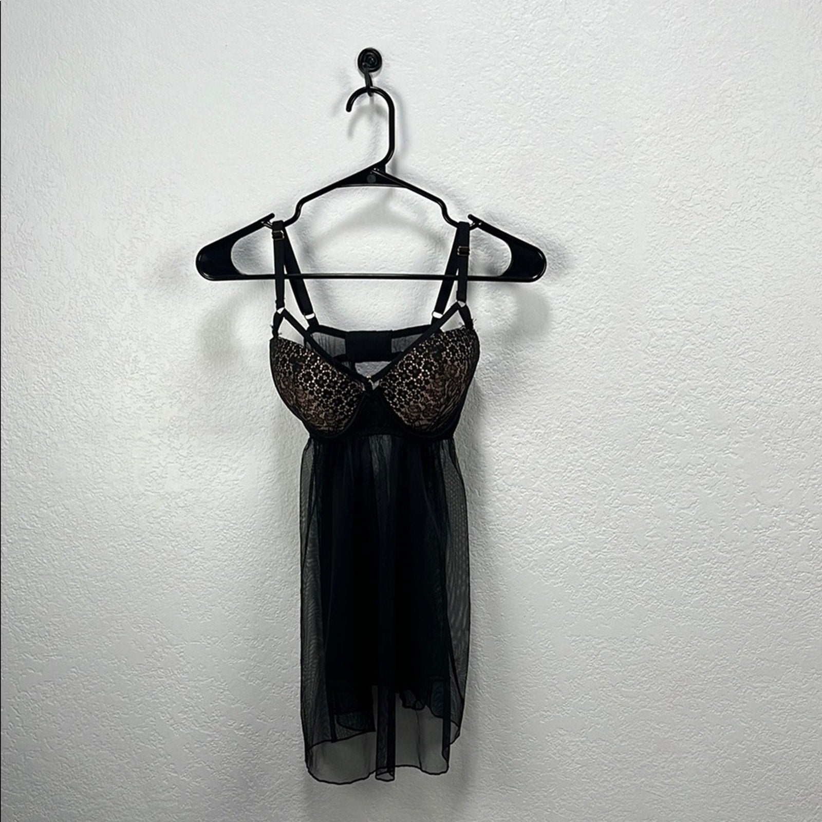 New Victoria’s Secret Strappy Lace Tulle Babydoll Nightie Lingerie Size 34D