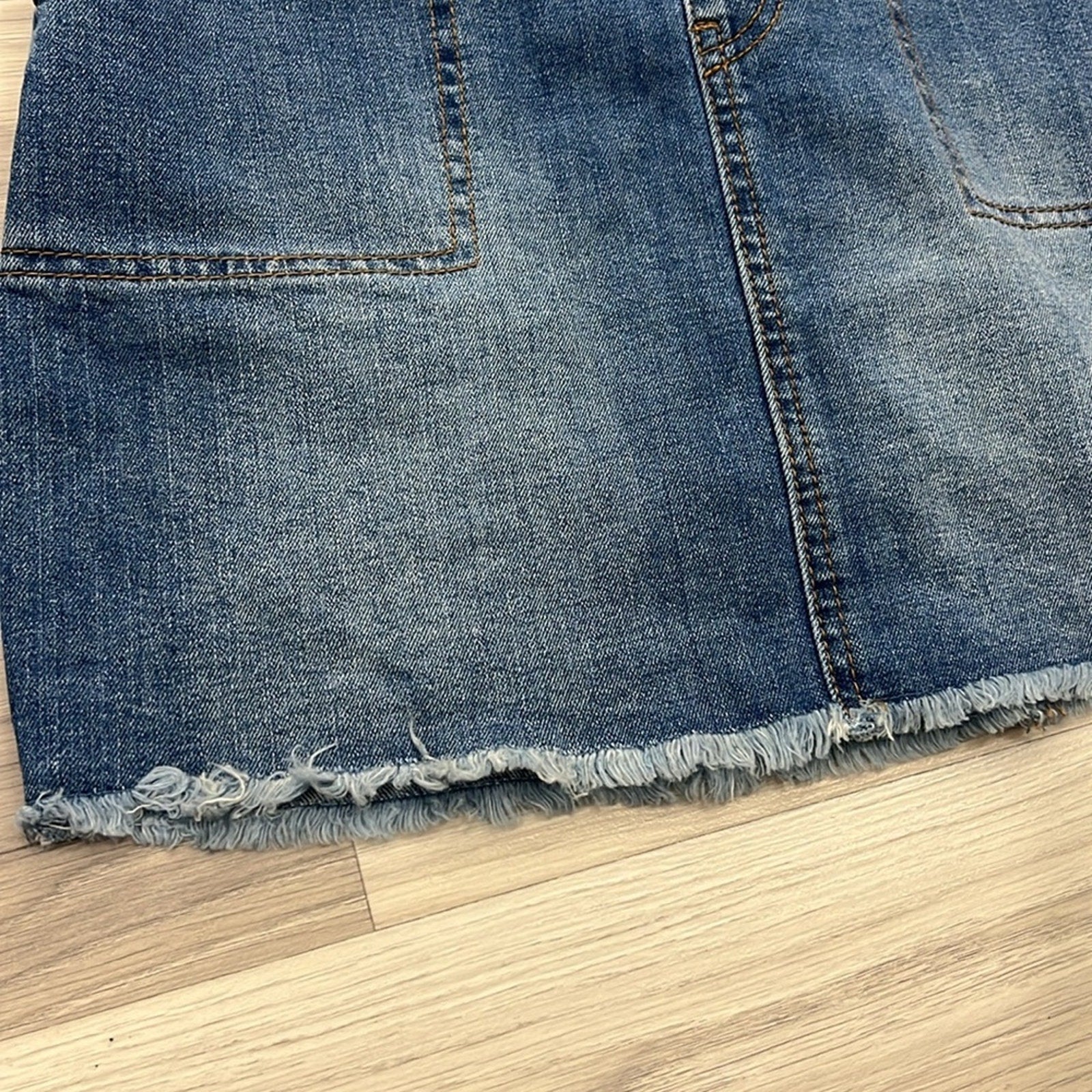 Refuge Blue Denim Overall Mini Skirt Fringe Hem Street Wear Cotton Blend Sz S