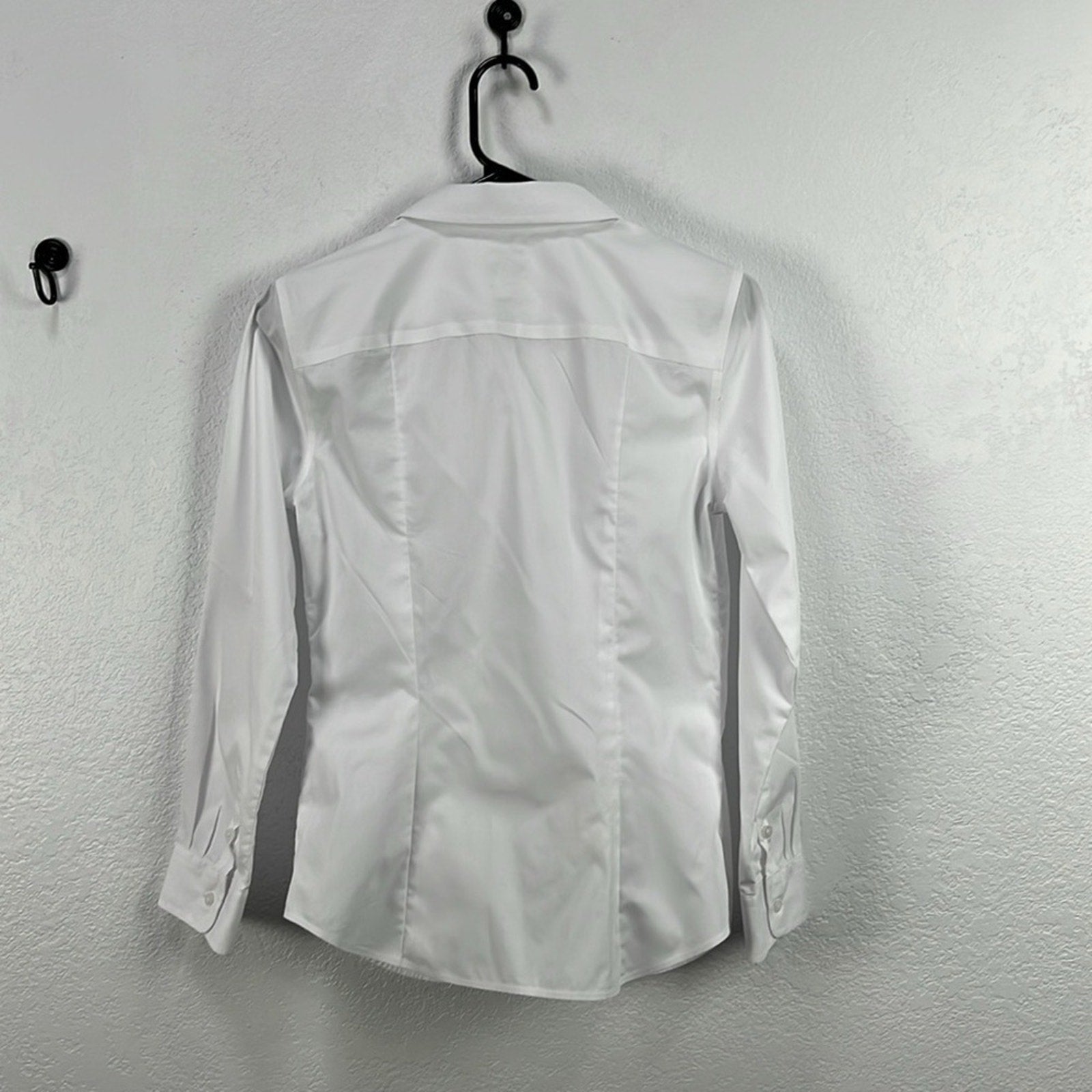 Talbots Women’s White Dress Shirt Classic Long-Sleeve Button Down Sz S Career