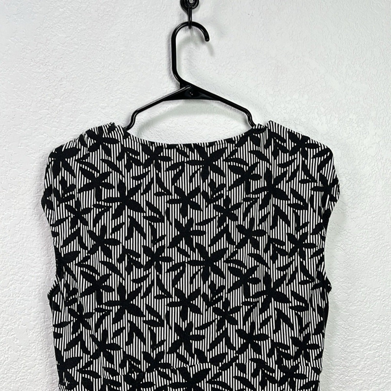Lands End Dress Sz L(14-16) Black White Striped Floral Sleeveless Front Knot