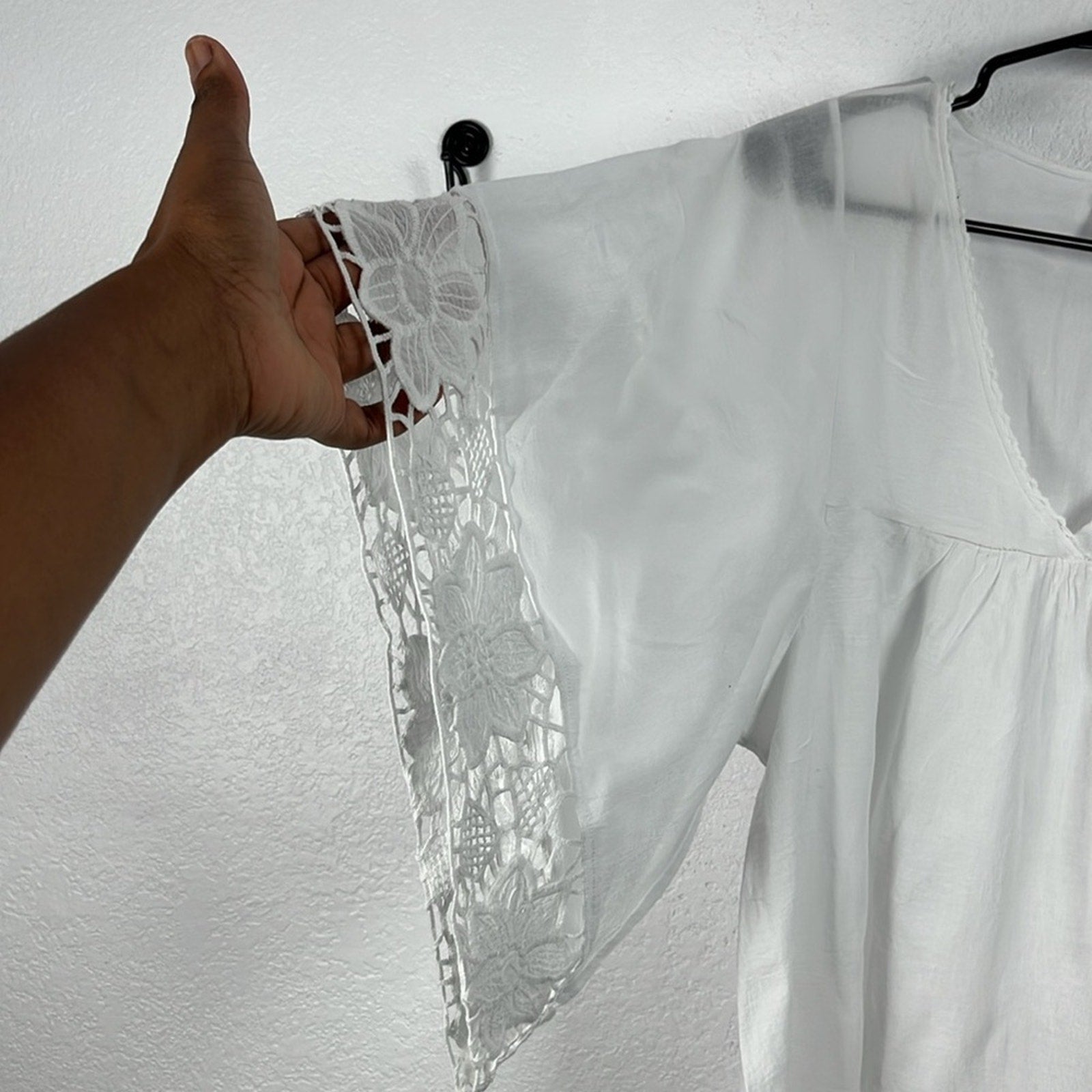 L Space Off Shore Caftan White Cotton Sz S Floral Lace Trim Dolman Sleeve Sheer