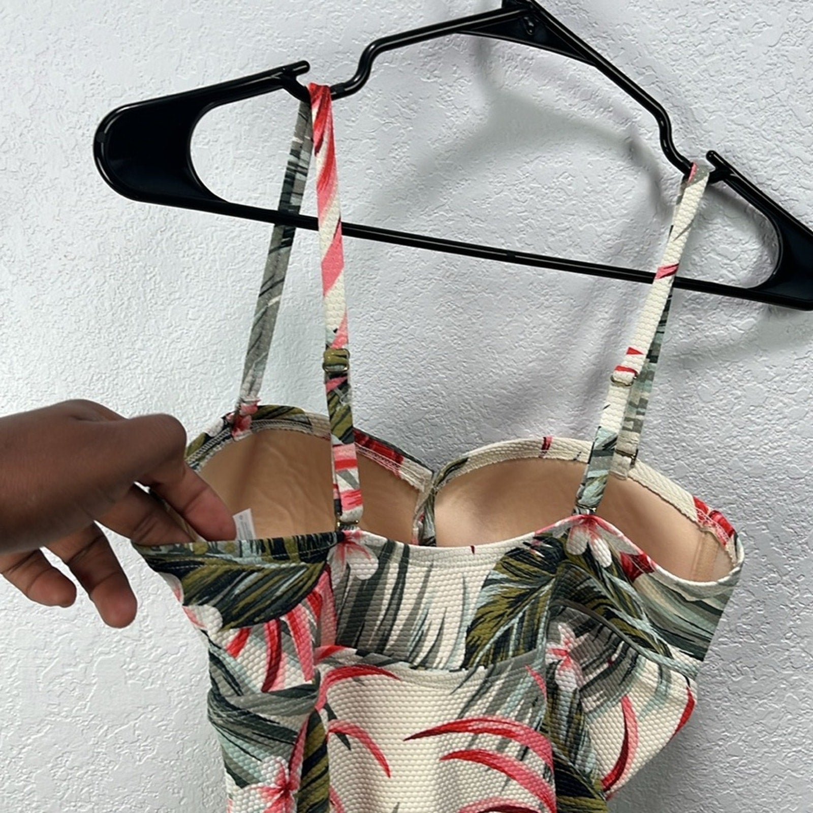 Kona Sol Women's Bandeau Pique High Coverage One Piece Swimsuit Floral Size M