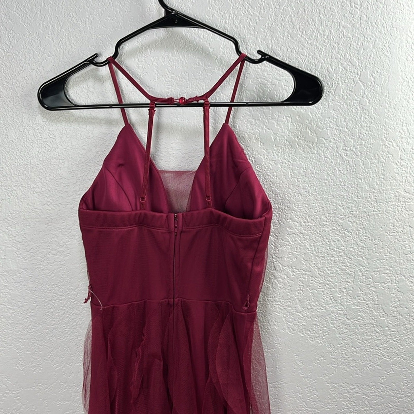 Social Couture Women’s Burgundy Ruffled Tiered Maxi Dress Formal Sz 1/2 No Belt