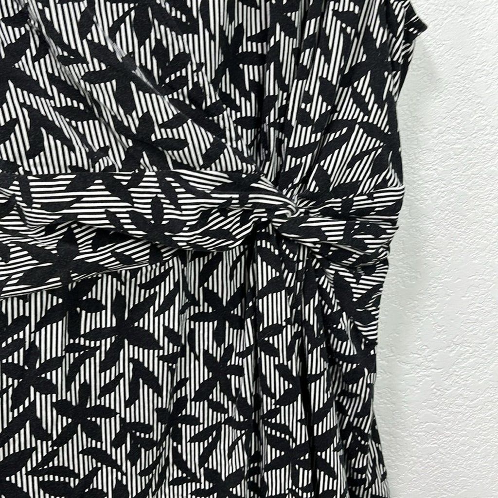 Lands End Dress Sz L(14-16) Black White Striped Floral Sleeveless Front Knot